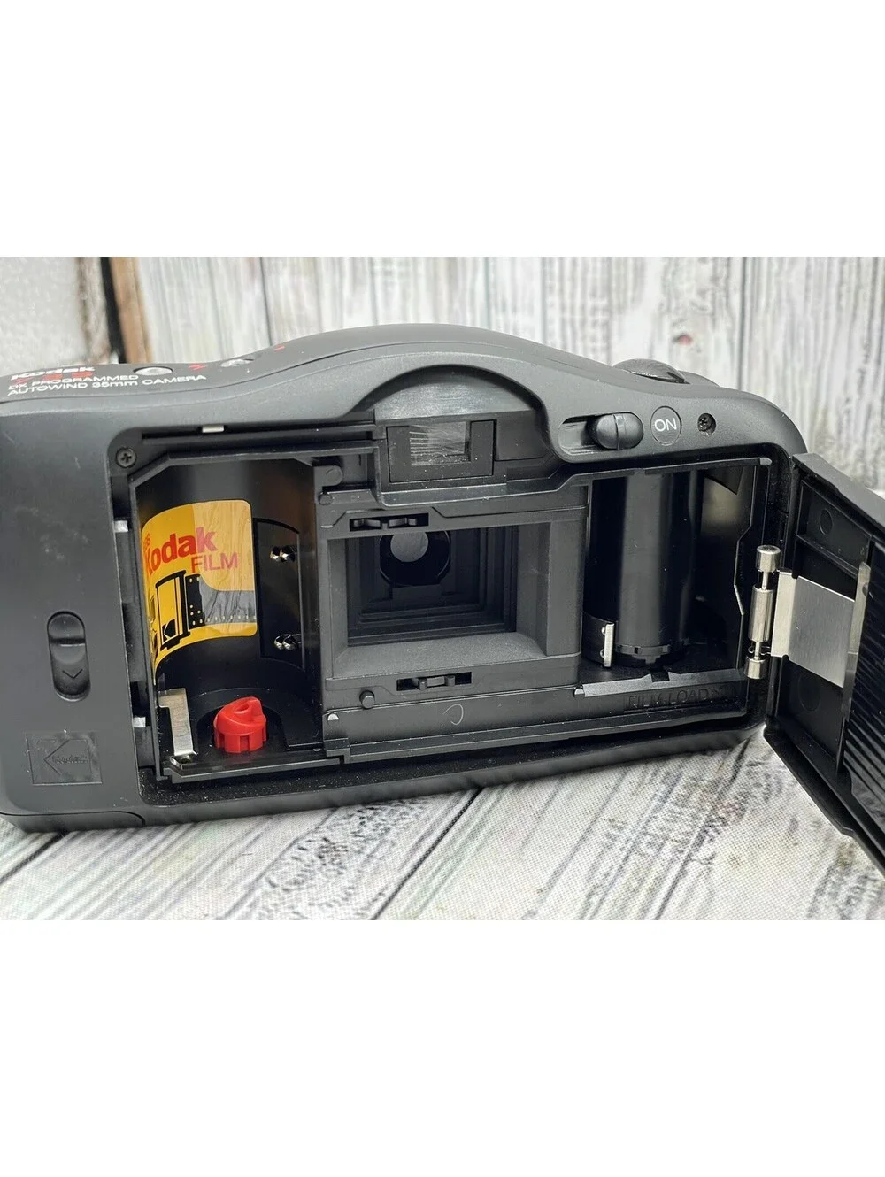 Kodak Star 735 Flash Point & Shoot Black DX Programmed 35mm Film Camera W/ Case